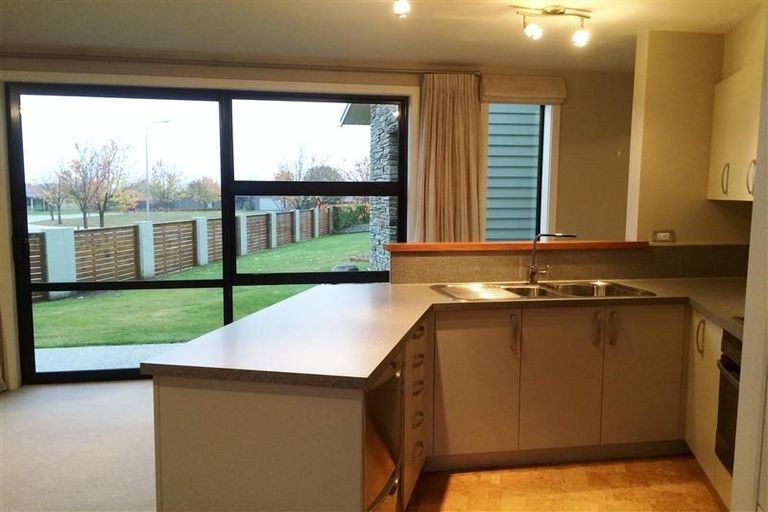 Photo of property in 40 Kelliher Drive, Wanaka, 9305