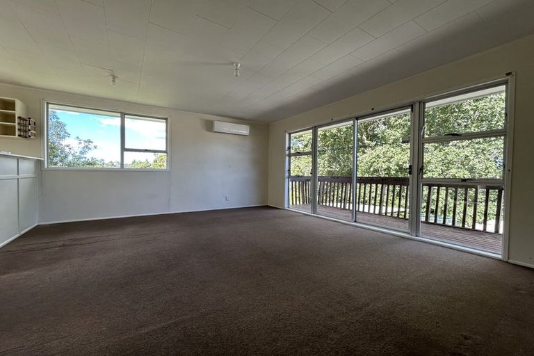 Photo of property in 2/28 Leaver Place, Weymouth, Auckland, 2103