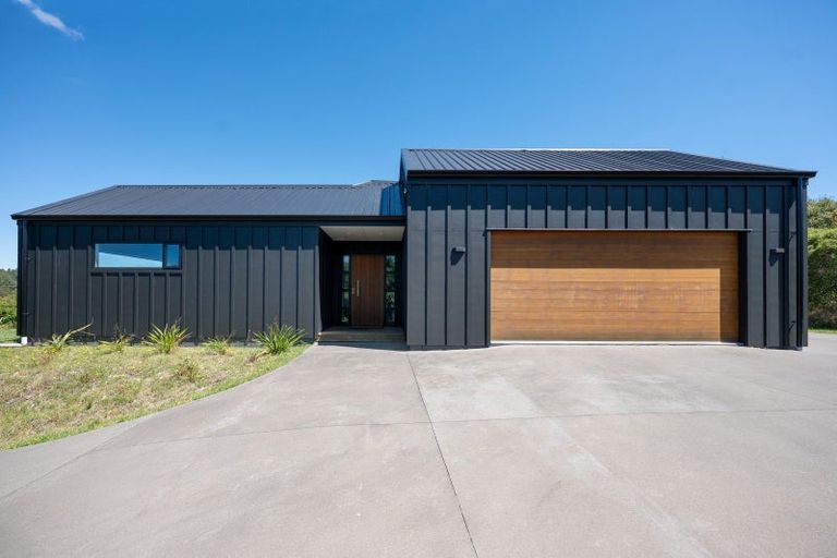 Photo of property in 42 Lacebark Drive, Kinloch, Taupo, 3377