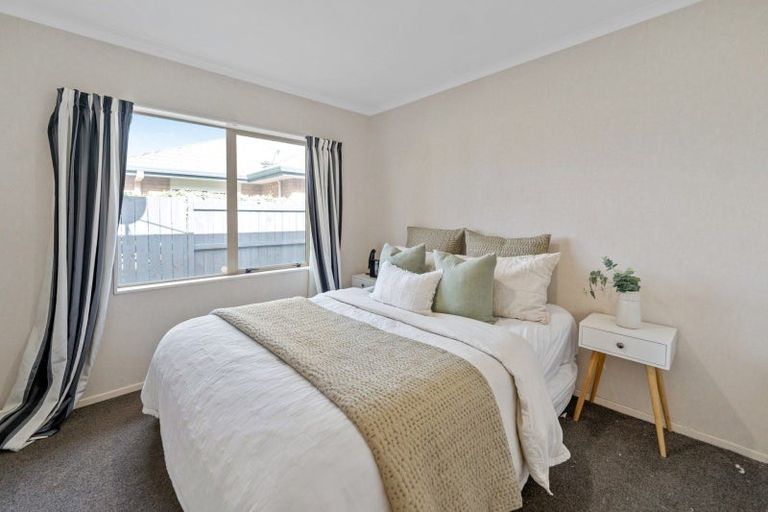 Photo of property in 30 Mcleod Place, Papamoa Beach, Papamoa, 3118