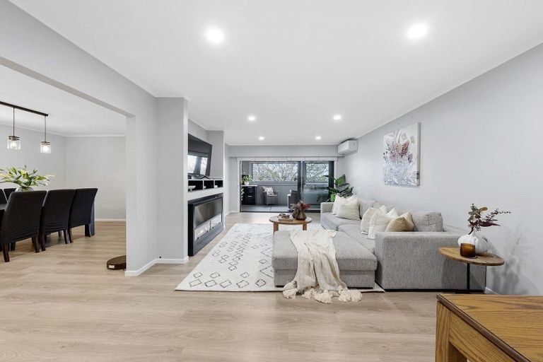 Photo of property in 68 Anzac Road, Pukekohe, 2120