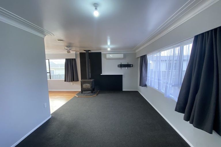 Photo of property in 25 Lawrie Avenue, Pukekohe, 2120