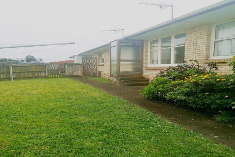 Photo of property in 2/7 Laburnum Road, New Windsor, Auckland, 0600