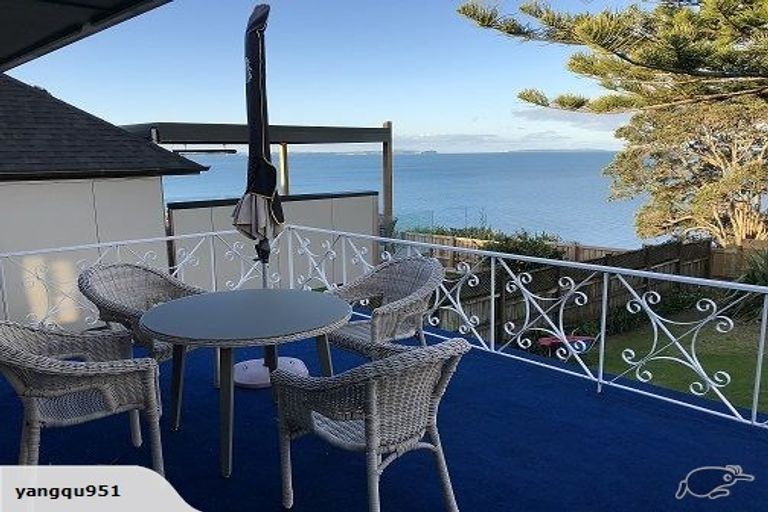 Photo of property in 39 Churchill Road, Murrays Bay, Auckland, 0630