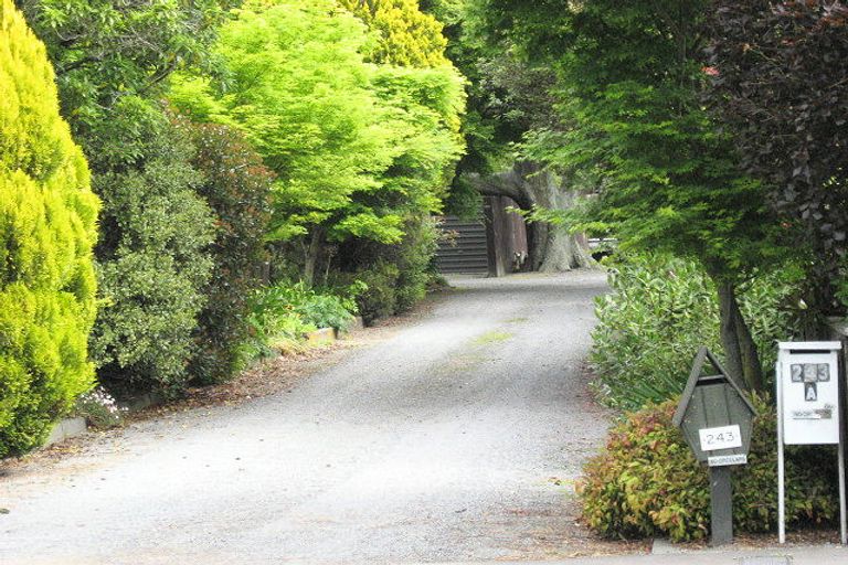 Photo of property in 243a Memorial Avenue, Burnside, Christchurch, 8053