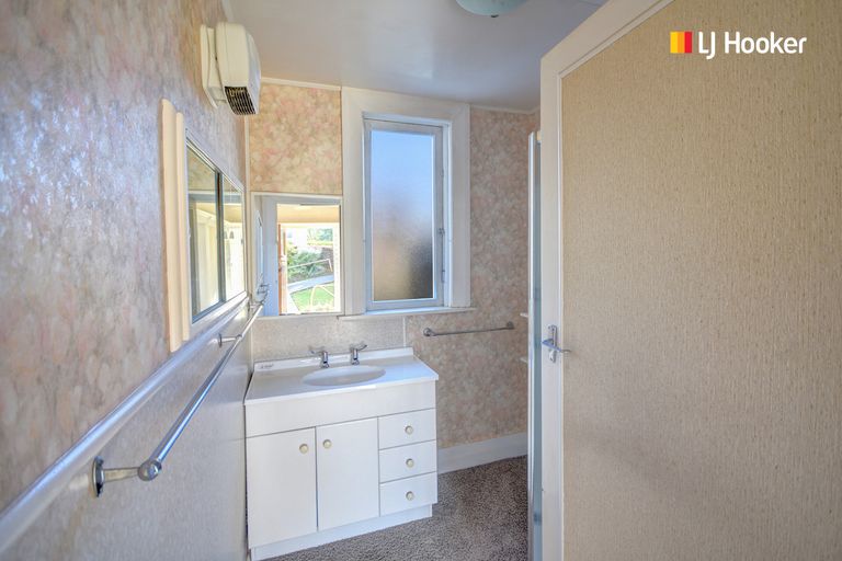 Photo of property in 204 Musselburgh Rise, Andersons Bay, Dunedin, 9013