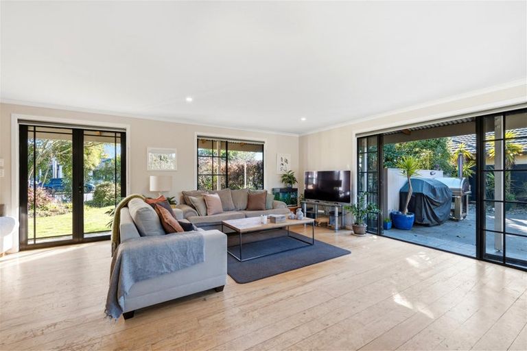Photo of property in 17 Parkerfield Place, Motueka, 7120