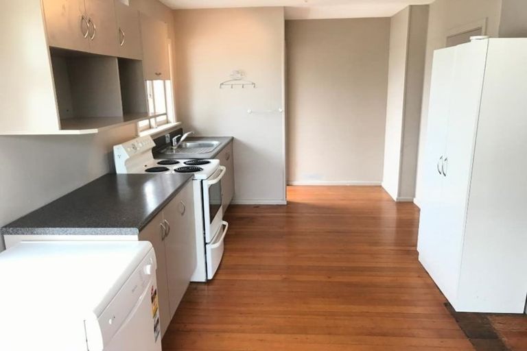 Photo of property in 9 Gladson Avenue, Sockburn, Christchurch, 8042