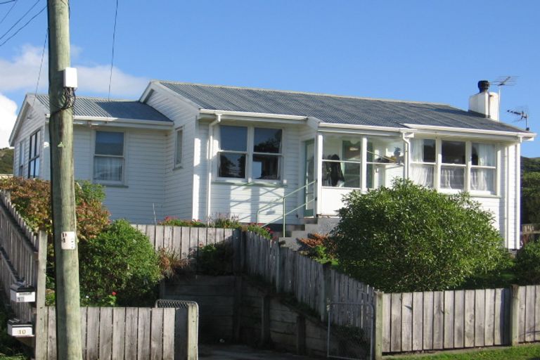 Photo of property in 8 Whenua View, Titahi Bay, Porirua, 5022