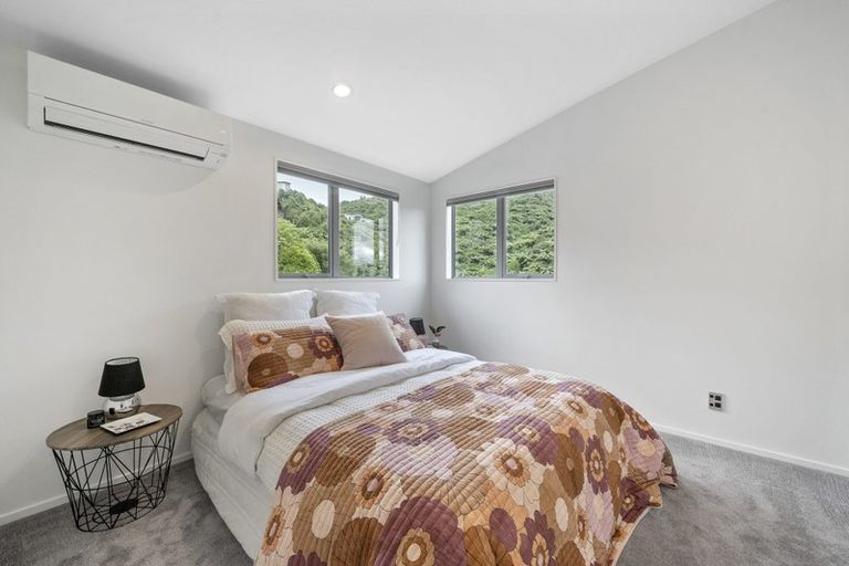 Photo of property in 18 Meadowbank Drive, Belmont, Lower Hutt, 5010