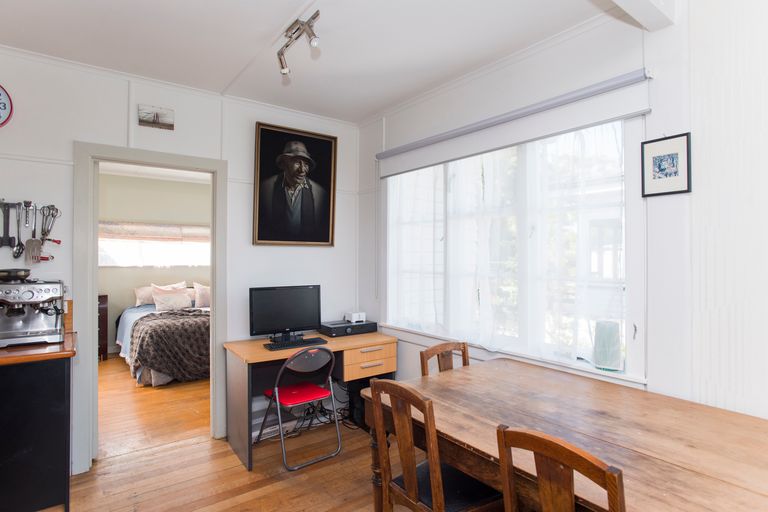 Photo of property in 79 Awapuni Road, Awapuni, Gisborne, 4010