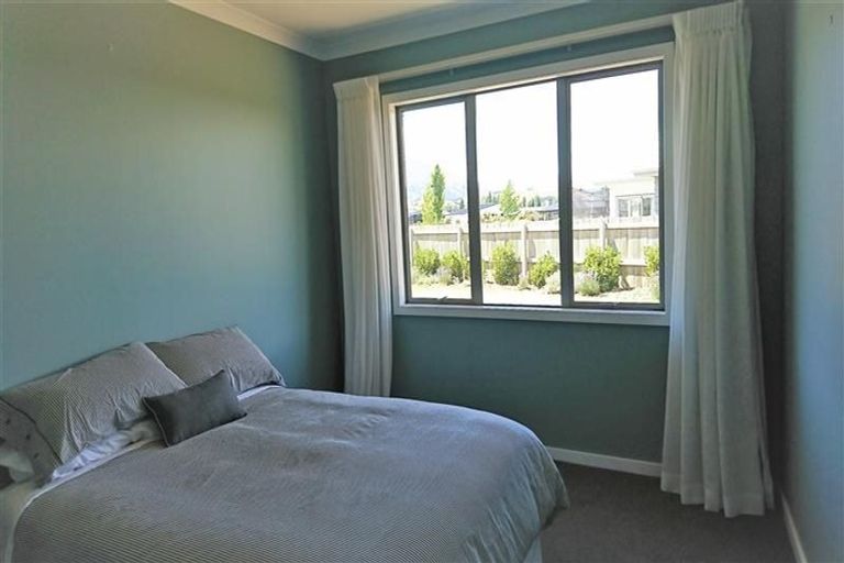 Photo of property in 91 Frye Crescent, Albert Town, Wanaka, 9305