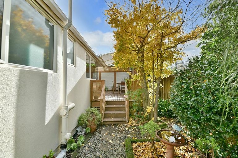 Photo of property in 47b Centreway Road, Orewa, 0931