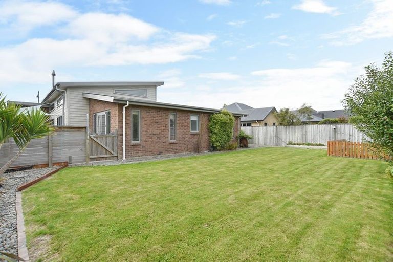 Photo of property in 25 Cedar Place, Rangiora, 7400