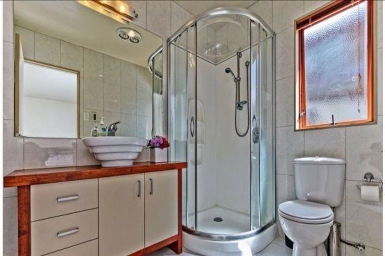 Photo of property in 171 Wairere Road, Waitakere, Henderson, 0782