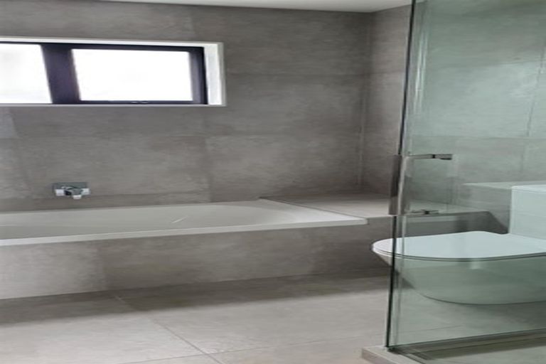 Photo of property in 21c Andrew Road, Howick, Auckland, 2010