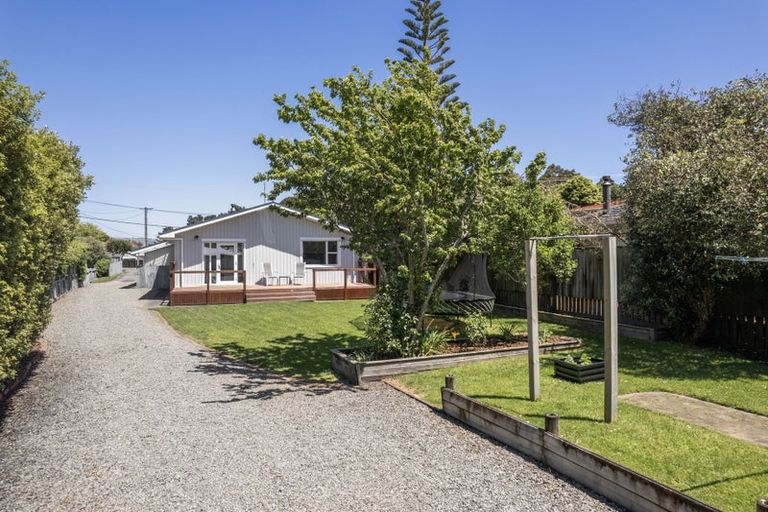 Photo of property in 105 Leinster Avenue, Raumati South, Paraparaumu, 5032