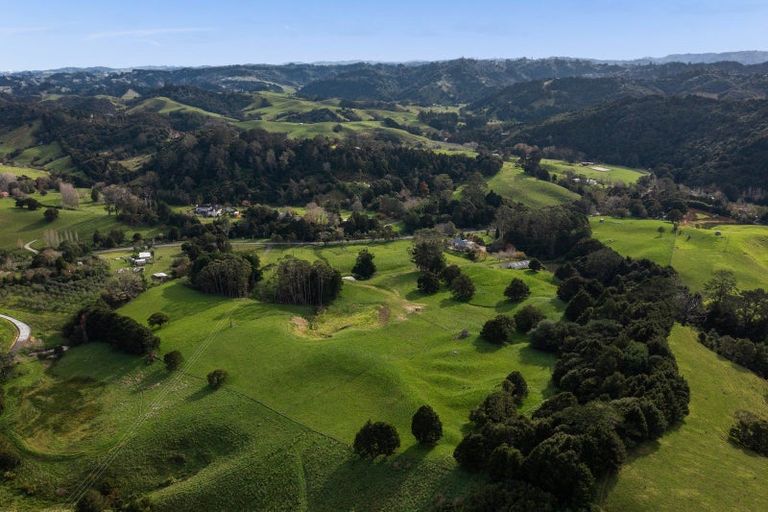 Photo of property in 671 Weranui Road, Puhoi, Silverdale, 0994