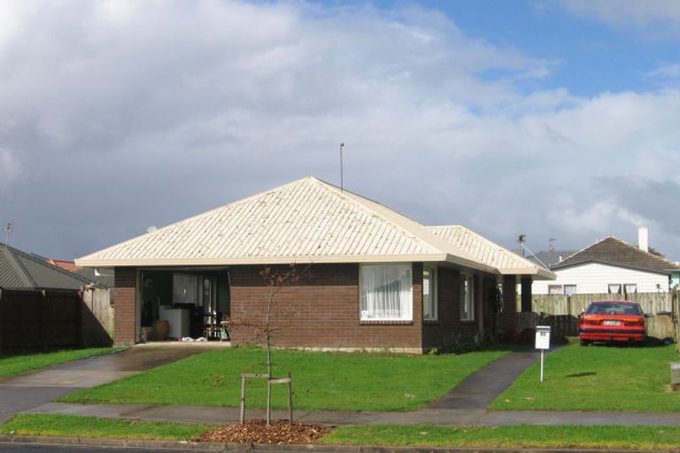 Photo of property in 11 Gadsby Road, Favona, Auckland, 2024