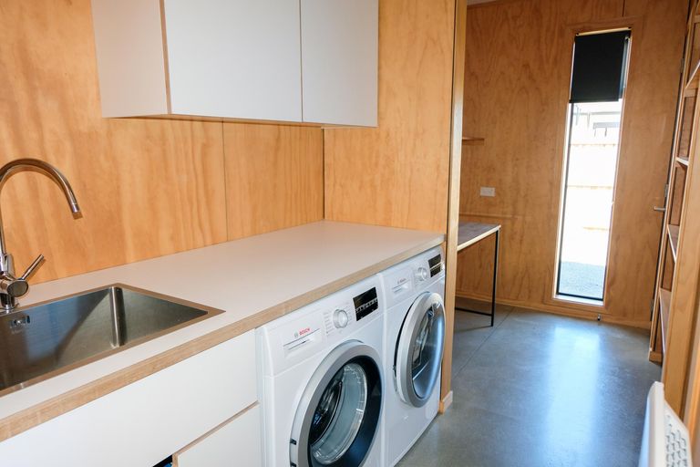 Photo of property in 6b Dalmeny Street, Oamaru North, Oamaru, 9400