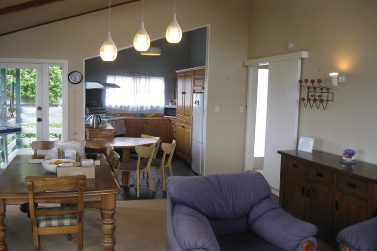 Photo of property in 272 Dowse Drive, Maungaraki, Lower Hutt, 5010