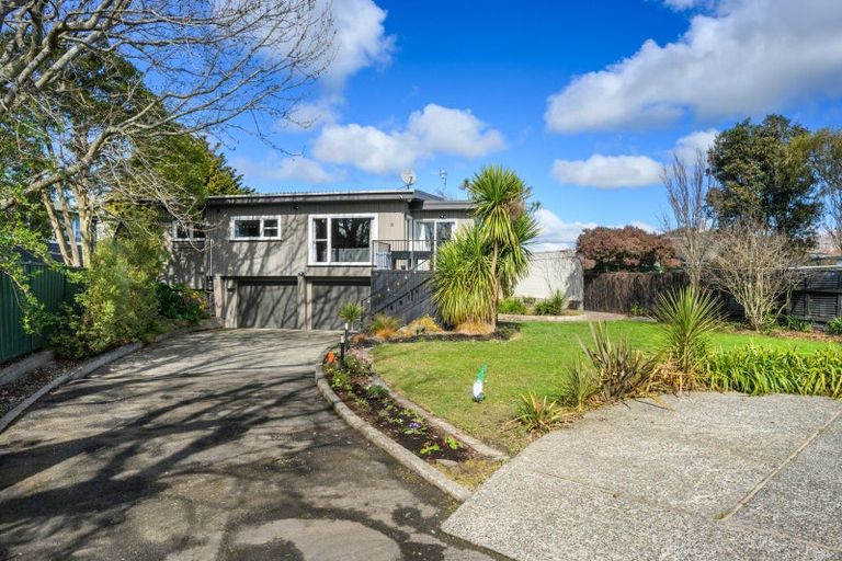 Photo of property in 12 Kent Crescent, Awapuni, Palmerston North, 4412