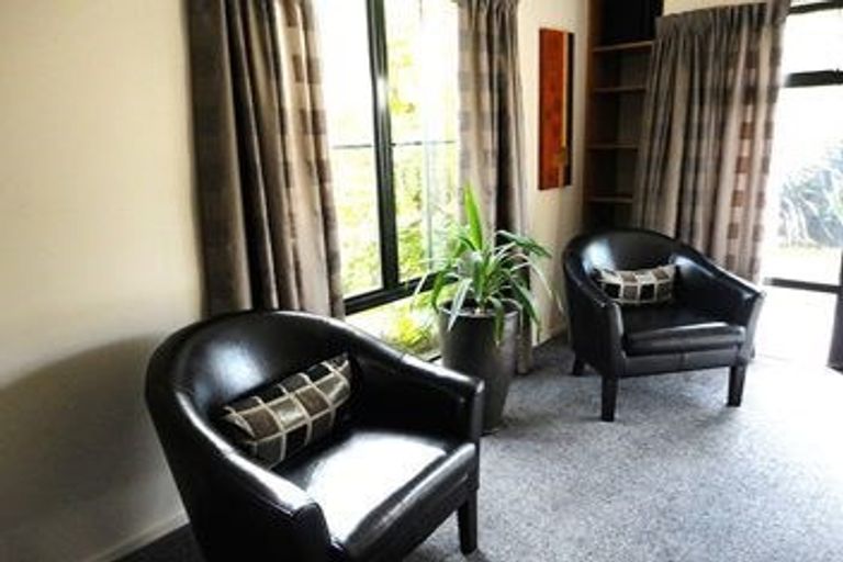 Photo of property in 4/20 Office Road, Merivale, Christchurch, 8014