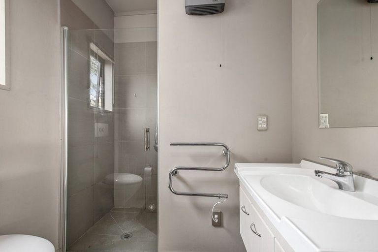 Photo of property in 21 Dunstan Street, Clyde, 9330