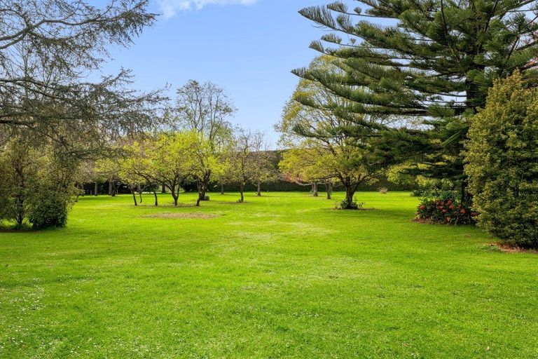 Photo of property in 137 Kayelene Place, Omokoroa, 3114