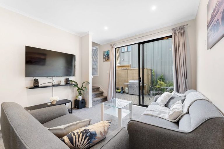 Photo of property in 4 Awamarino Way, Westgate, Auckland, 0614