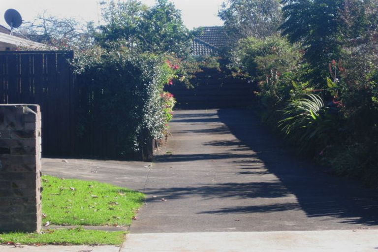 Photo of property in 2/34 Woolfield Road, Papatoetoe, Auckland, 2025