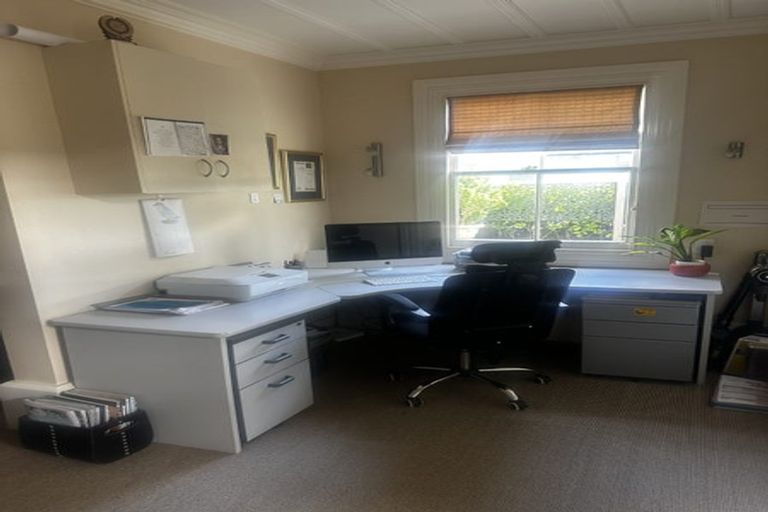 Photo of property in 44 Te Mata Road, Havelock North, 4130