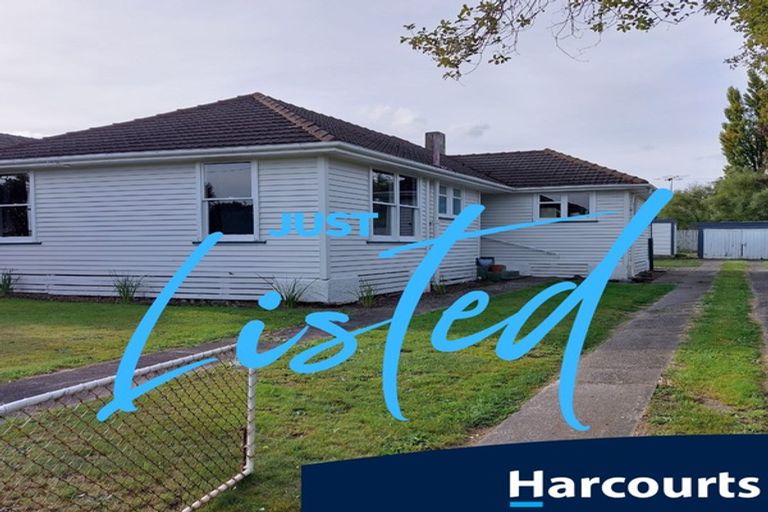 Photo of property in 33 Railway Crescent, Masterton, 5810