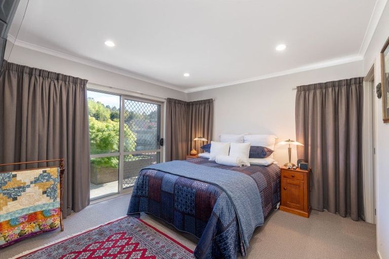 Photo of property in 10 Sunstone Crescent, Brown Owl, Upper Hutt, 5018