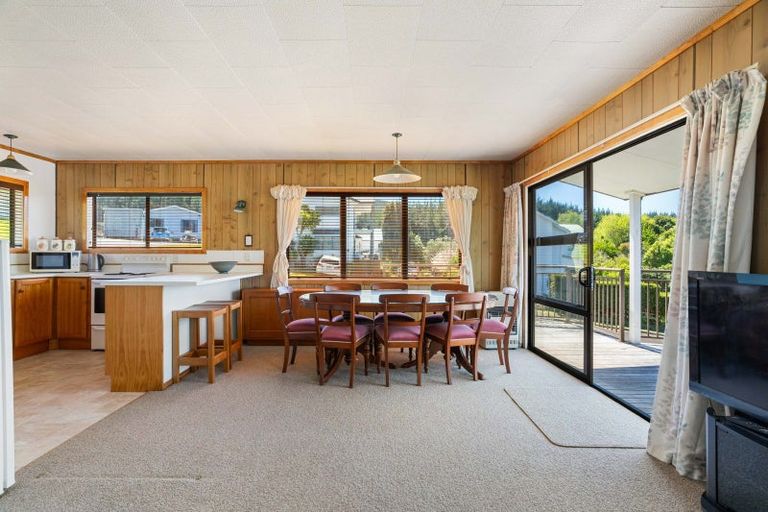 Photo of property in 123 Tuna Place, Onemana, Whangamata, 3691