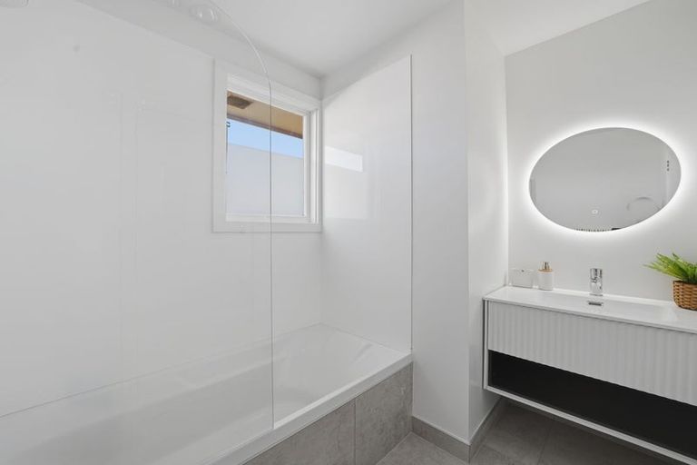Photo of property in 5 Shamrock Place, Halswell, Christchurch, 8025