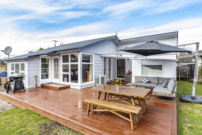 Photo of property in 2 Wallace Place, Rangiora, 7400