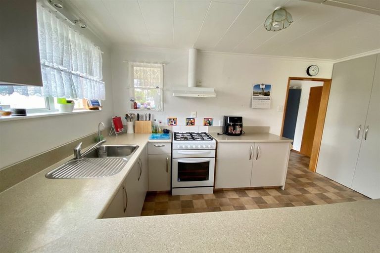 Photo of property in 14 Cambridge Street, Balclutha, 9230