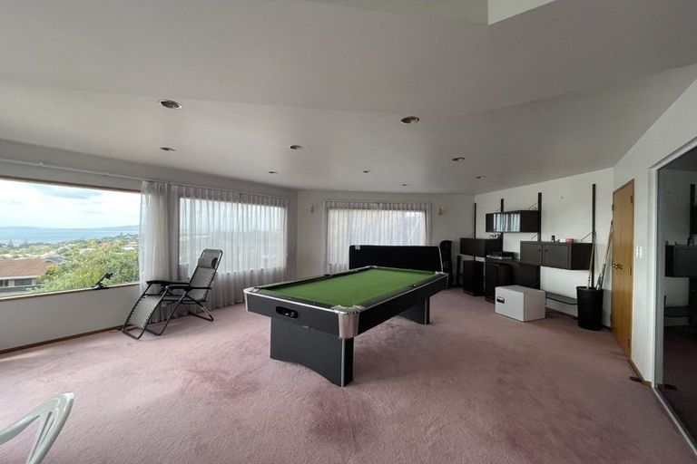 Photo of property in 19 Calypso Place, Rothesay Bay, Auckland, 0630