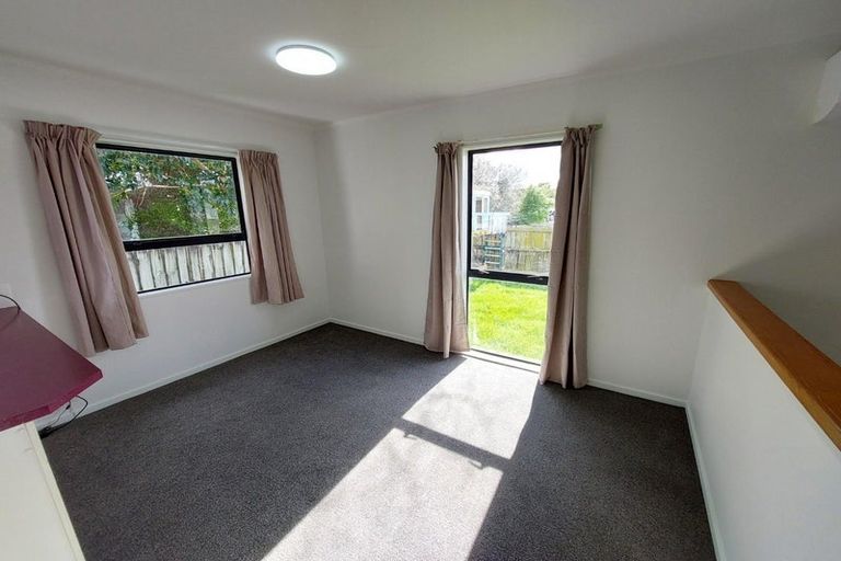 Photo of property in 10 Lacebark Court, Titirangi, Auckland, 0604