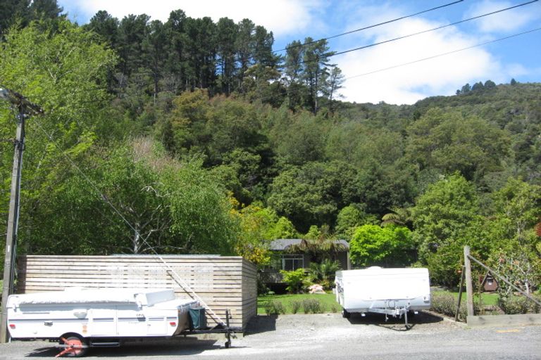 Photo of property in 7 Milton Terrace, Picton, 7220