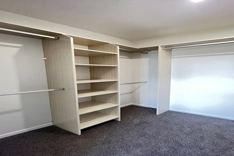 Photo of property in 4 Medina Place, Half Moon Bay, Auckland, 2012