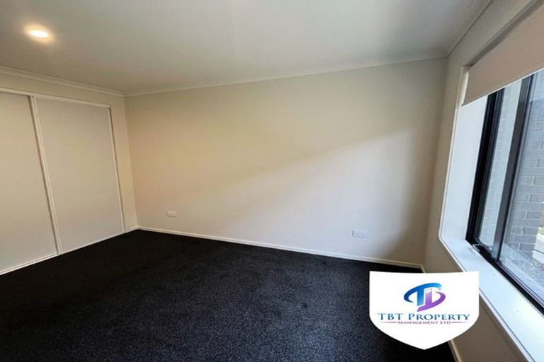 Photo of property in 20 Yulia Road, Flat Bush, Auckland, 2016