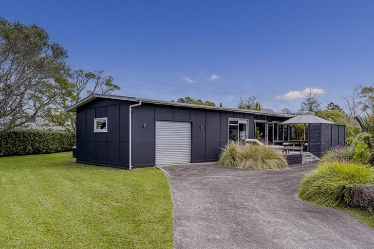 Photo of property in 55 Hornsea Road, Tairua, 3508