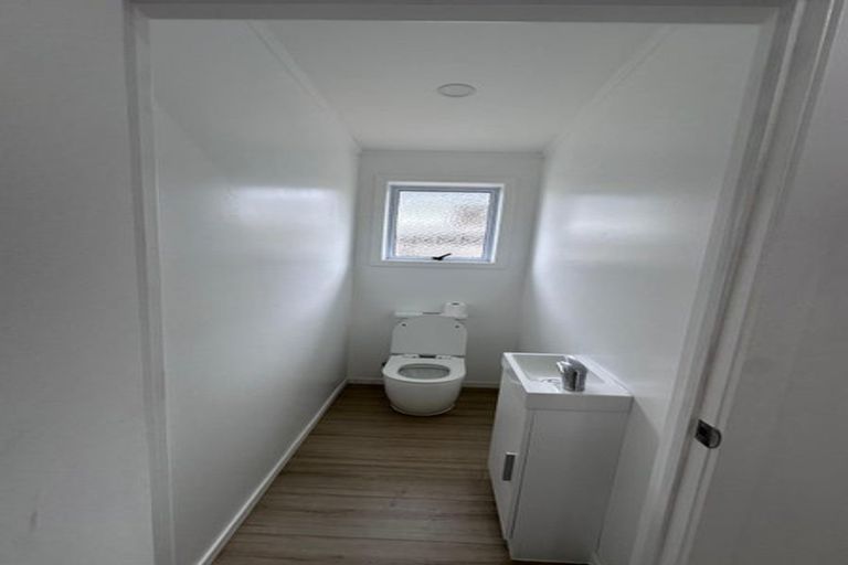 Photo of property in 287 Glengarry Road, Glen Eden, Auckland, 0602