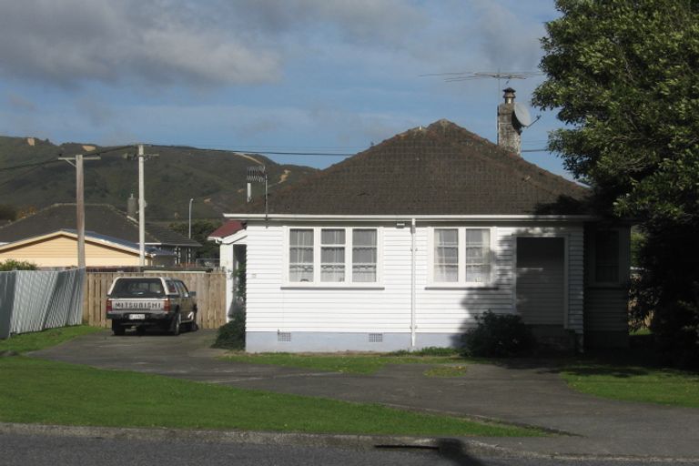 Photo of property in 20 Kowhai Street, Naenae, Lower Hutt, 5011