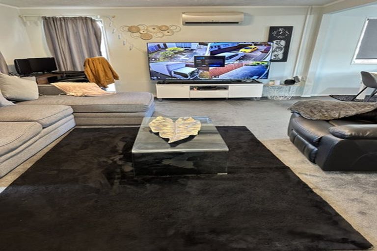 Photo of property in 25 Oregon Drive, Maoribank, Upper Hutt, 5018