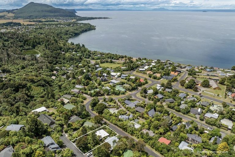 Photo of property in 33 Hauraki Terrace, Pukawa Bay, Turangi, 3381
