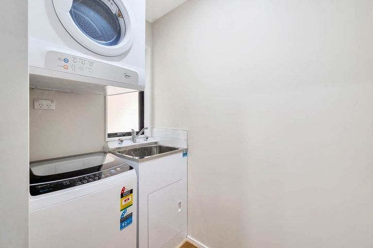 Photo of property in 50a Danbury Drive, Torbay, Auckland, 0630