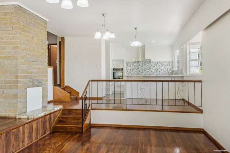 Photo of property in 5 Tiber Road, Forrest Hill, Auckland, 0620